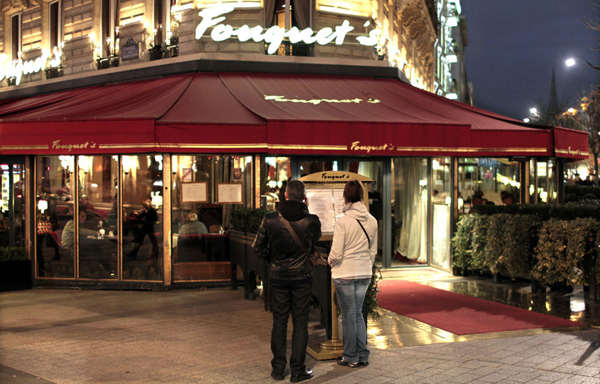 prostituee champs elysees