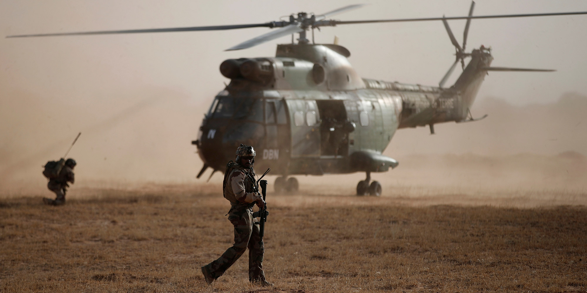 Burkina Faso L Armee Libere Les Deux Otages Francais Deux Militaires De L Operation Barkhane Tues