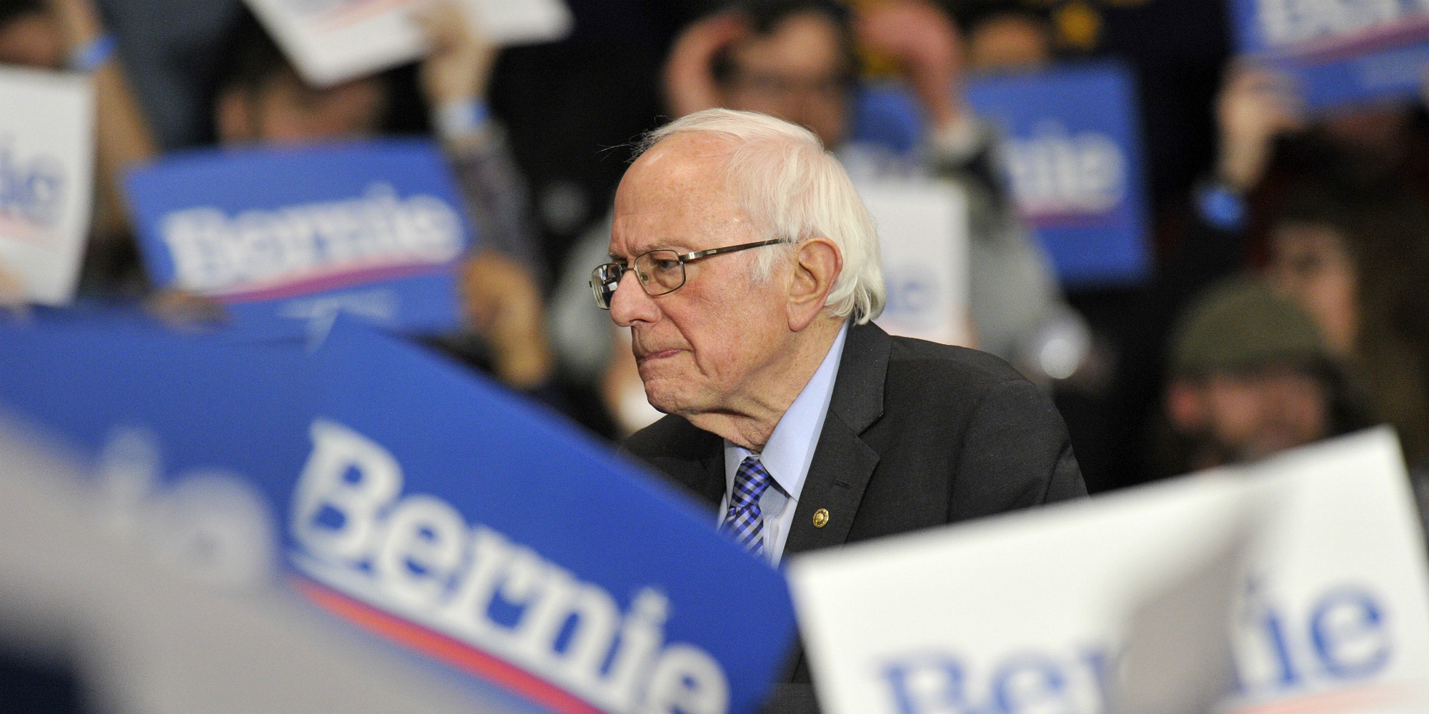 Présidentielle américaine : Sanders se retire et laisse le ...