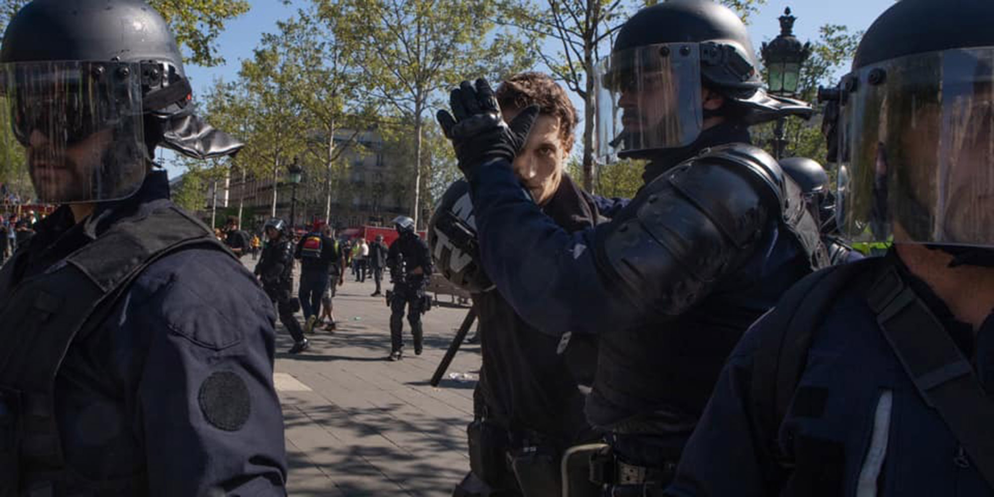 Arrestation De Gaspard Glanz 3 Choses A Savoir Sur Les Journalistes Et Leur Carte De Presse