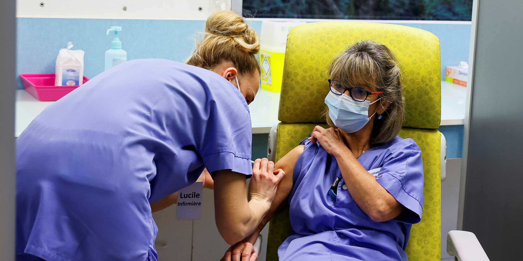 EXCLUSIF Nous Appelons Les Soignants Se Faire Vacciner Par Les
