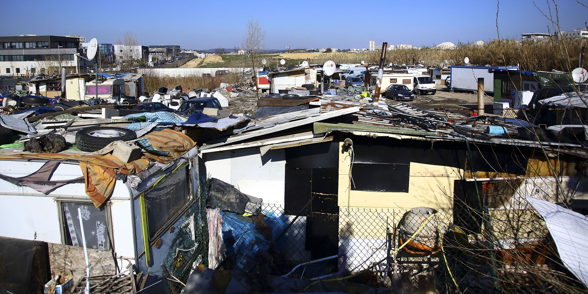 Expulsions Des Bidonvilles Il Est Temps De Decreter L Urgence Sociale